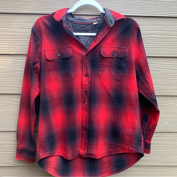 Woolrich Plaid Button Up Collared Shirt Medium Red Black Country Fall Country - Picture 1 of 12